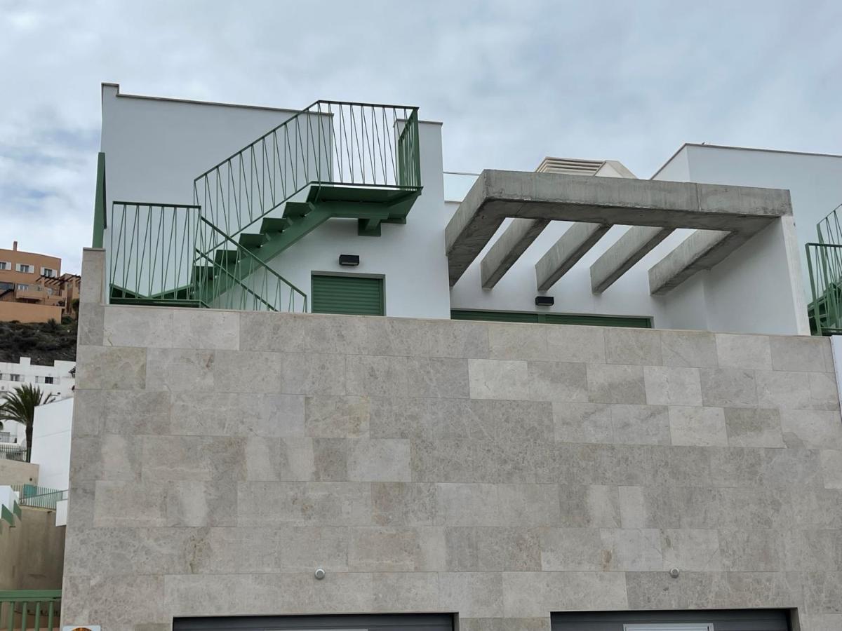 Precioso Frente A La Playa Con Piscina Apartment *